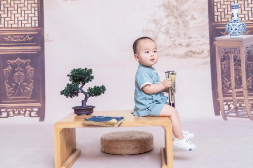 莱芜孕妇尖肚子和圆肚子